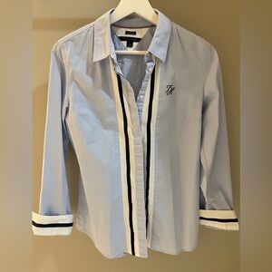 Tommy Hilfiger Women’s Light Blue Button-Up Shirt Classic Fit Size M